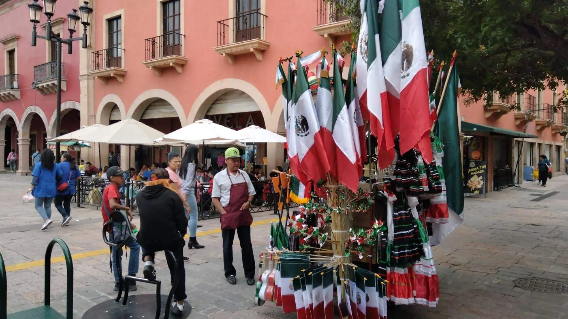 FOTO ISRAEL -  BANDERAS 15 SEPTIEMBRE 